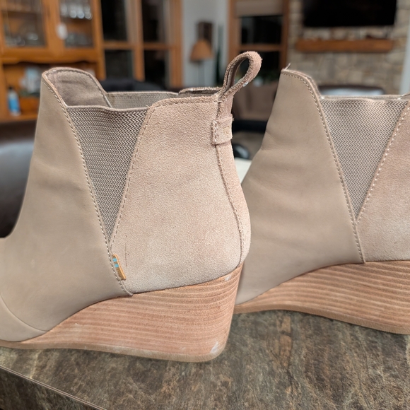 Toms Beige Wedge Ankle Booties - Picture 4 of 5